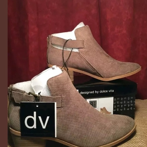 dv boots by dolce vita